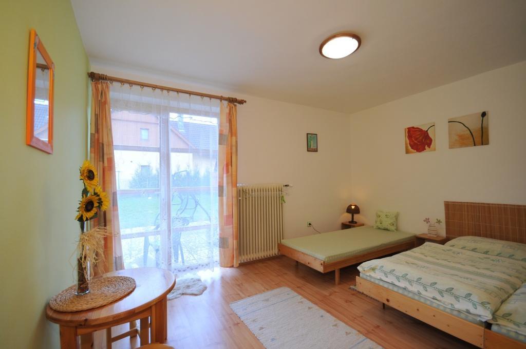 Katka A Martin Samostatny Apartman S Vlastnym Vchodom Liptovský Mikuláš Δωμάτιο φωτογραφία